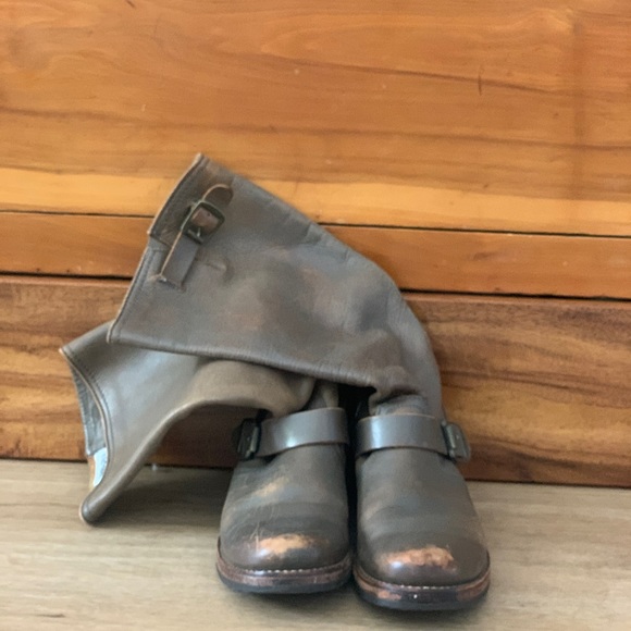 SOLD- Fyre Veronica boots (tall) - Picture 5 of 12